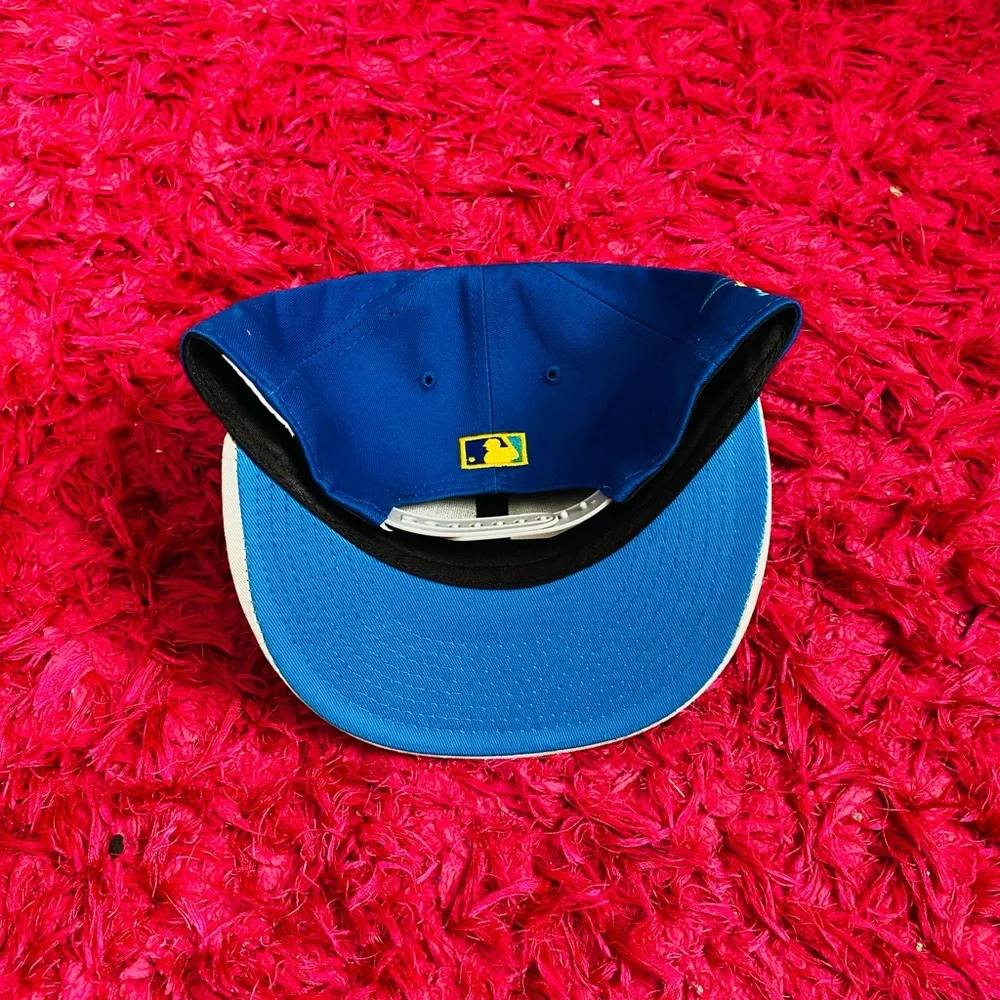 Hat - Picture 2 of 2